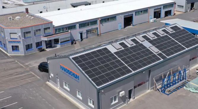 Banner Handschuh Dach