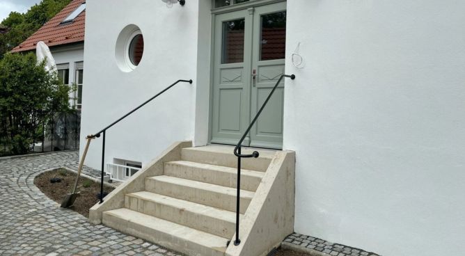 Banner Alizadeh Arch