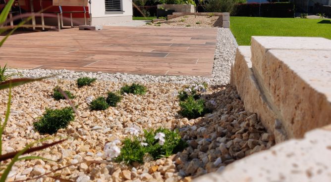 Banner Altmann Pflaster